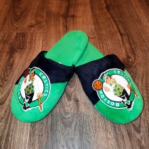 Men's NWOT Boston Celtics Slippers